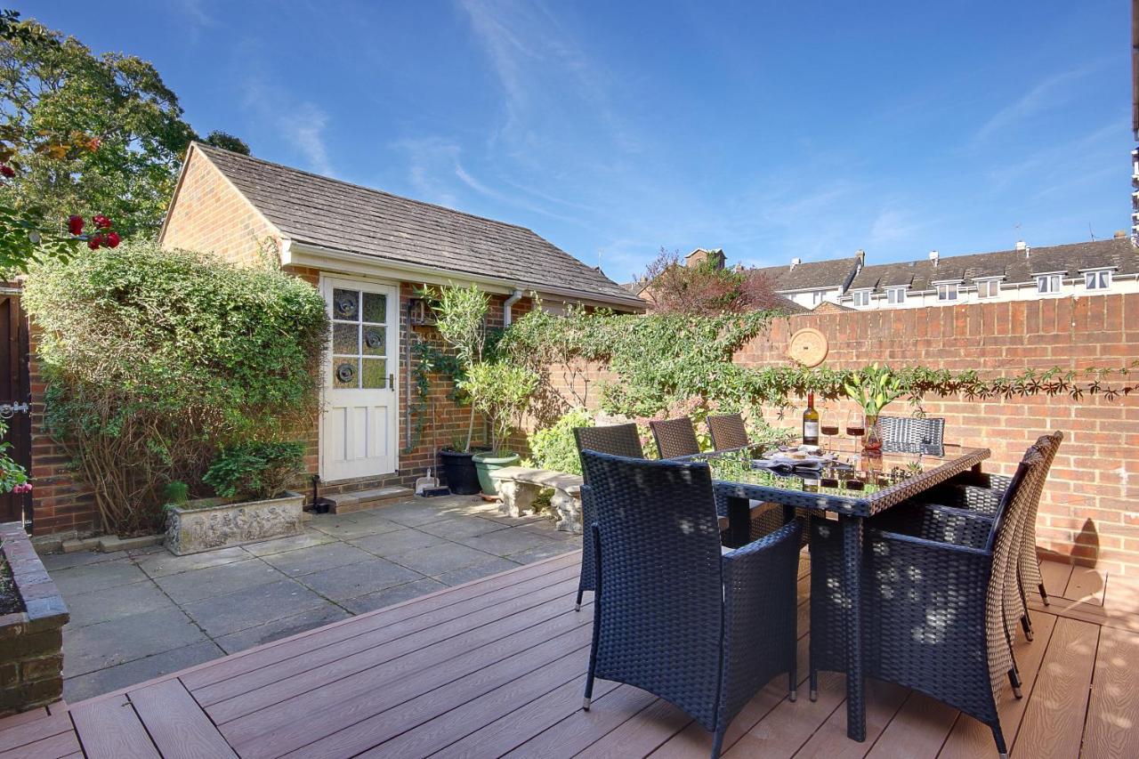 14 Oxford Mews - 5 Star Living For Up To 10 People Villa Southampton Bagian luar foto